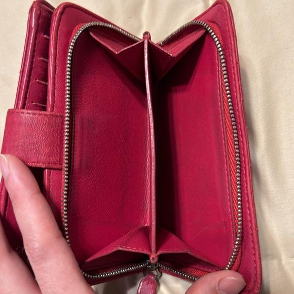 CHANEL • CC French Lambskin Wallet (RARE COLOR) - Picture 4 of 12